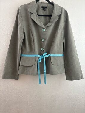 Courtenay blazer gray tailored jacket three light blue buttons ribbon belt 16